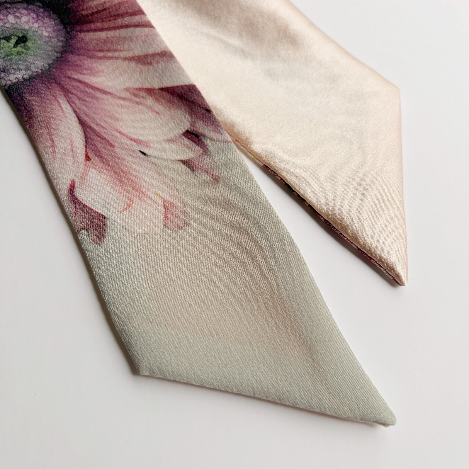 Silk Skinny Scarf - Pastel Daisy Greige
