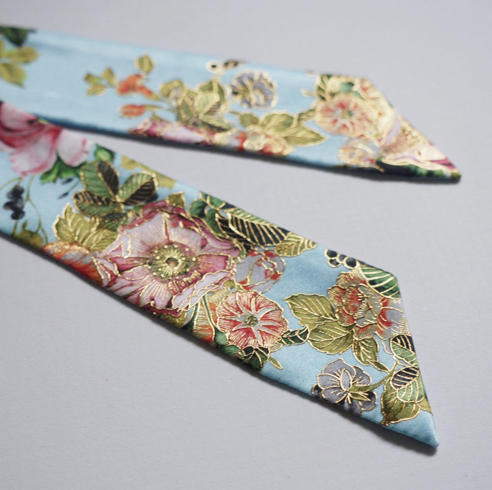 Silk Skinny Scarf - Ibischi - Azzurro