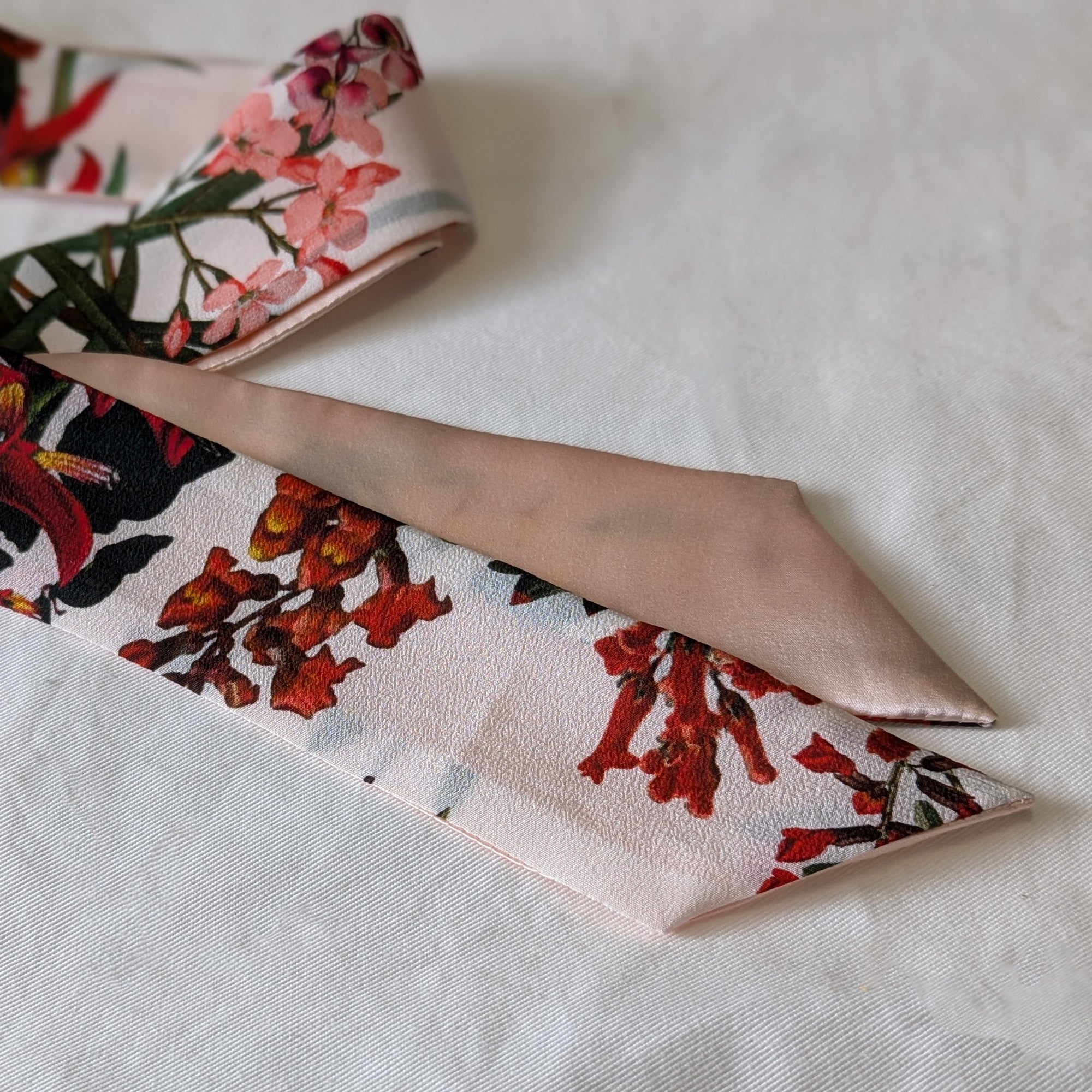 Silk Skinny Scarf - Fiori Rossi - Bianco