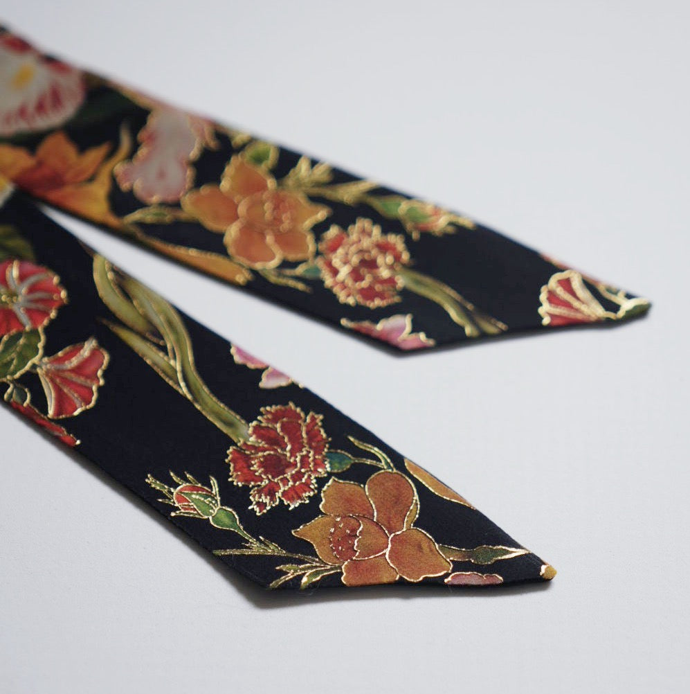 Silk Skinny Scarf - Bouquet - Nero
