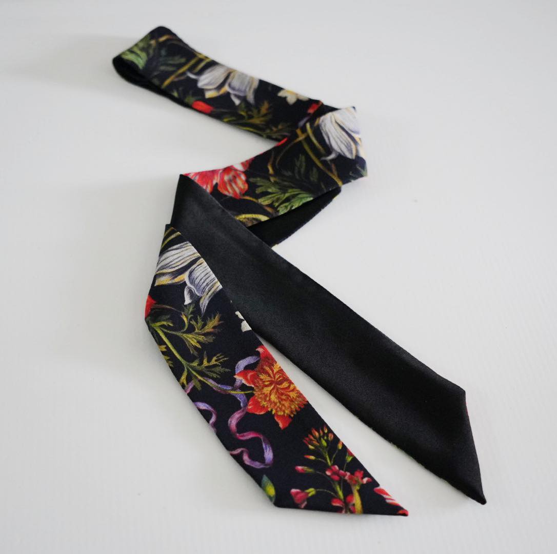 Silk Skinny Scarf -  Bouquet - Nero