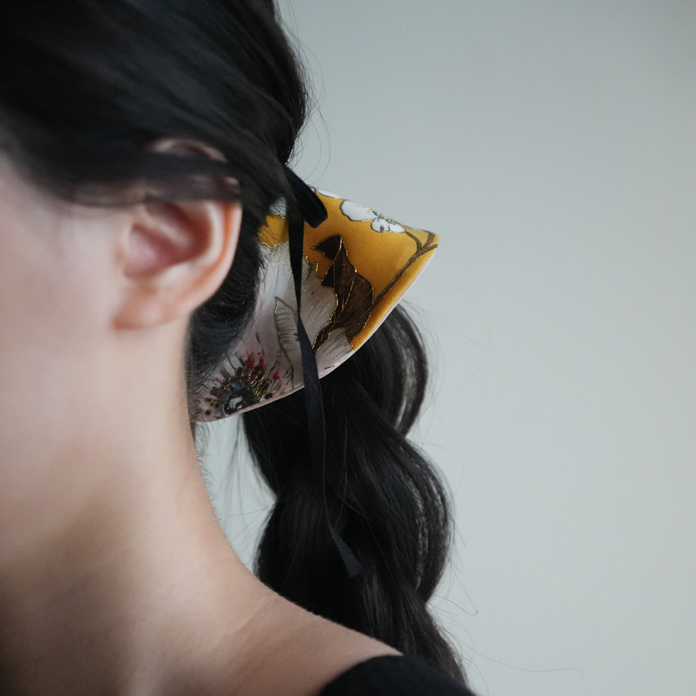 【受注生産2月お届け】KInsai Loop Hair Wrap - Fiori Bianchi - Giallo