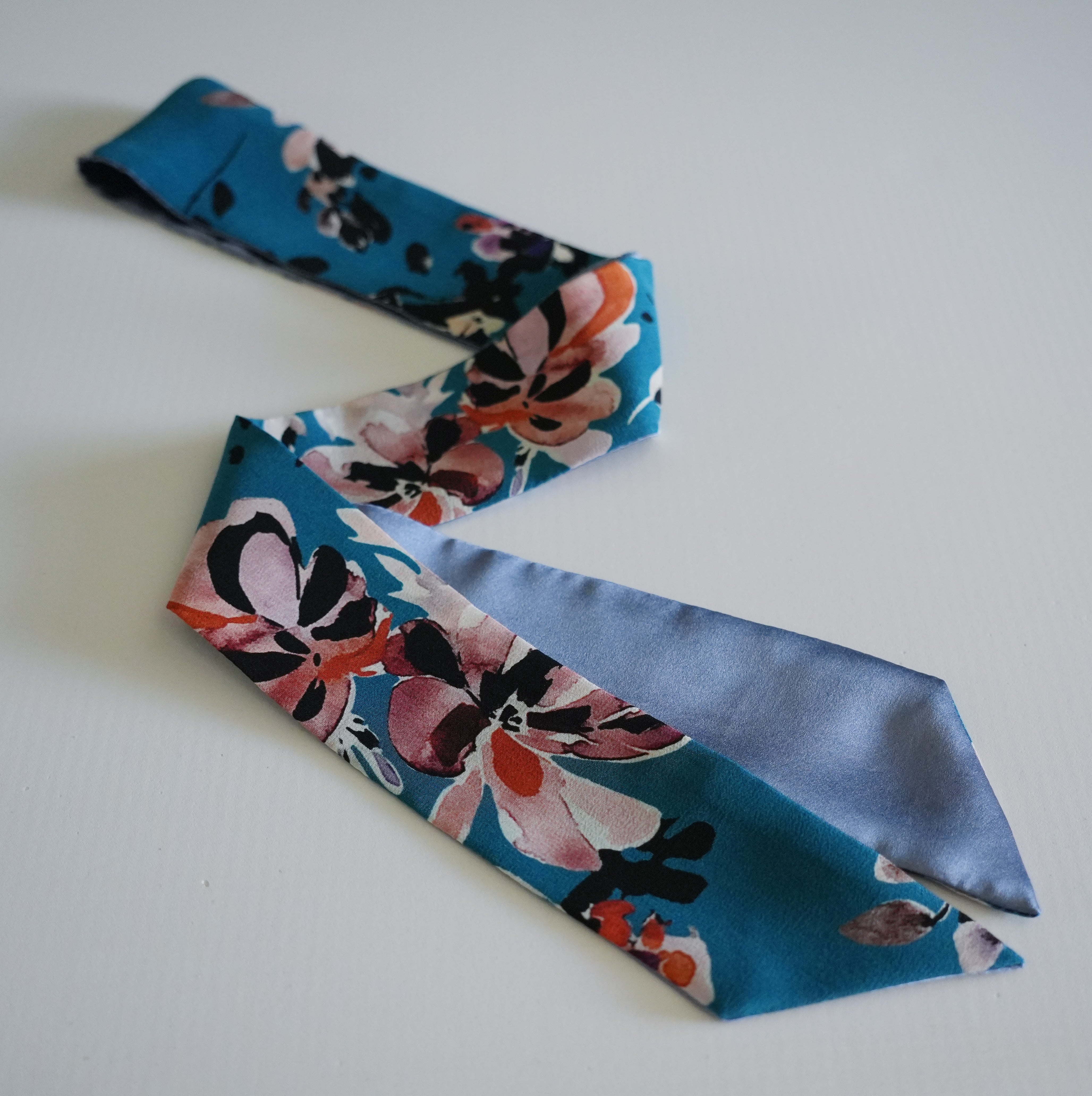 Silk Skinny Scarf - Fiori Blu