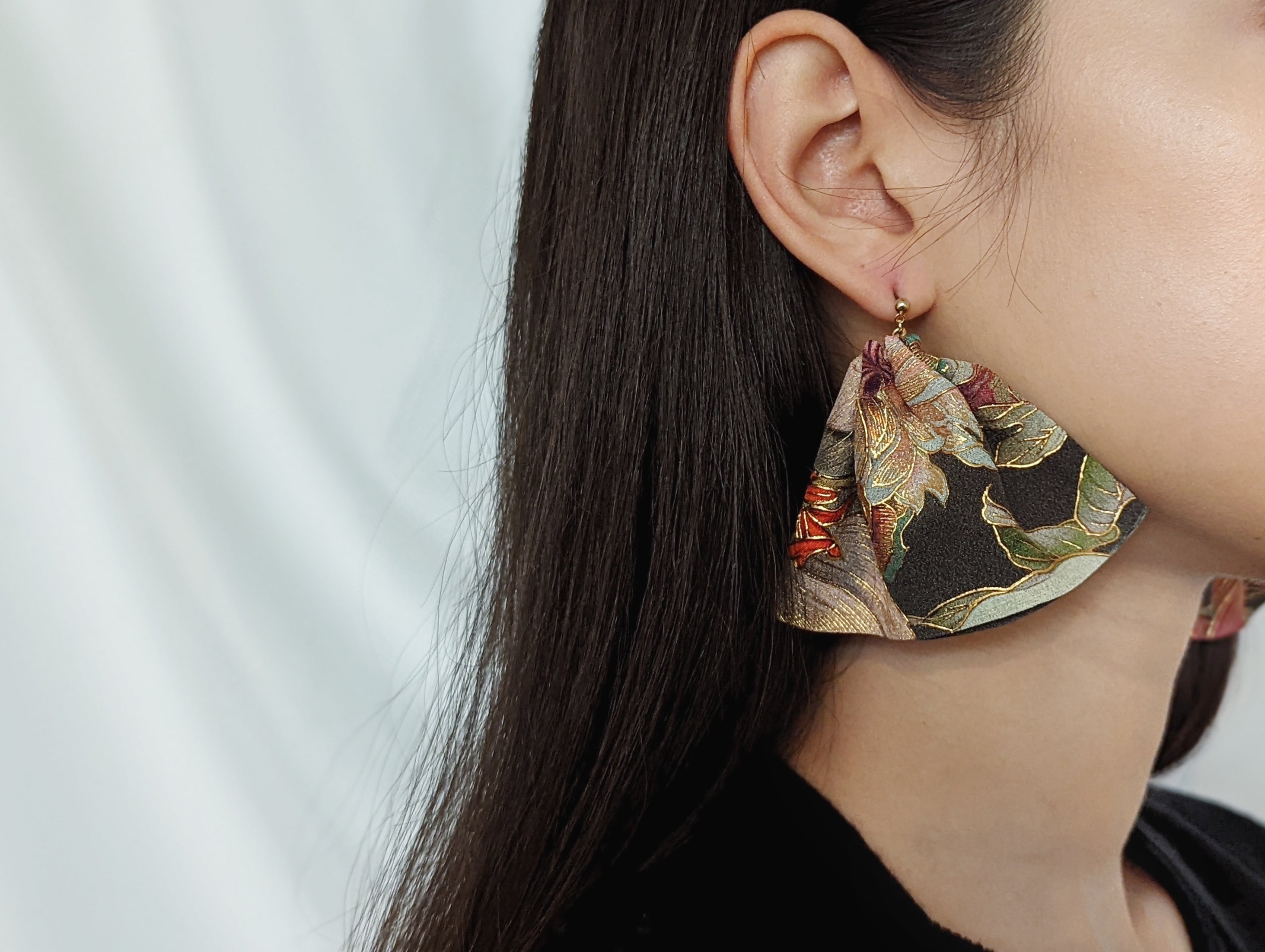Kinsai Ear Accessory - Fiori Khaki