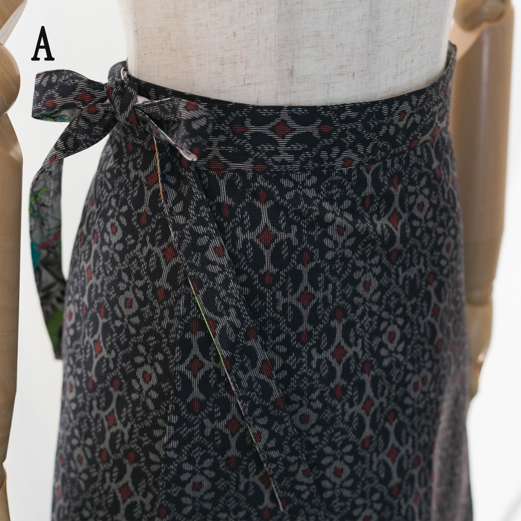 Reversible Skirt Flare - Firoi Wild - Oshima