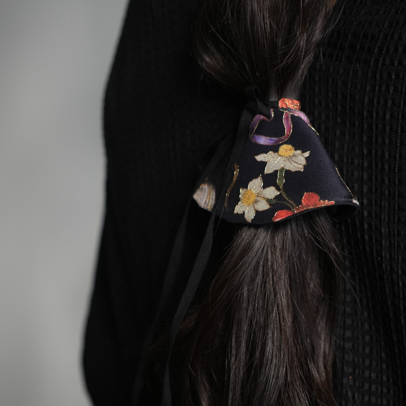 KInsai Loop Hair Wrap  - Bouquet - Nero