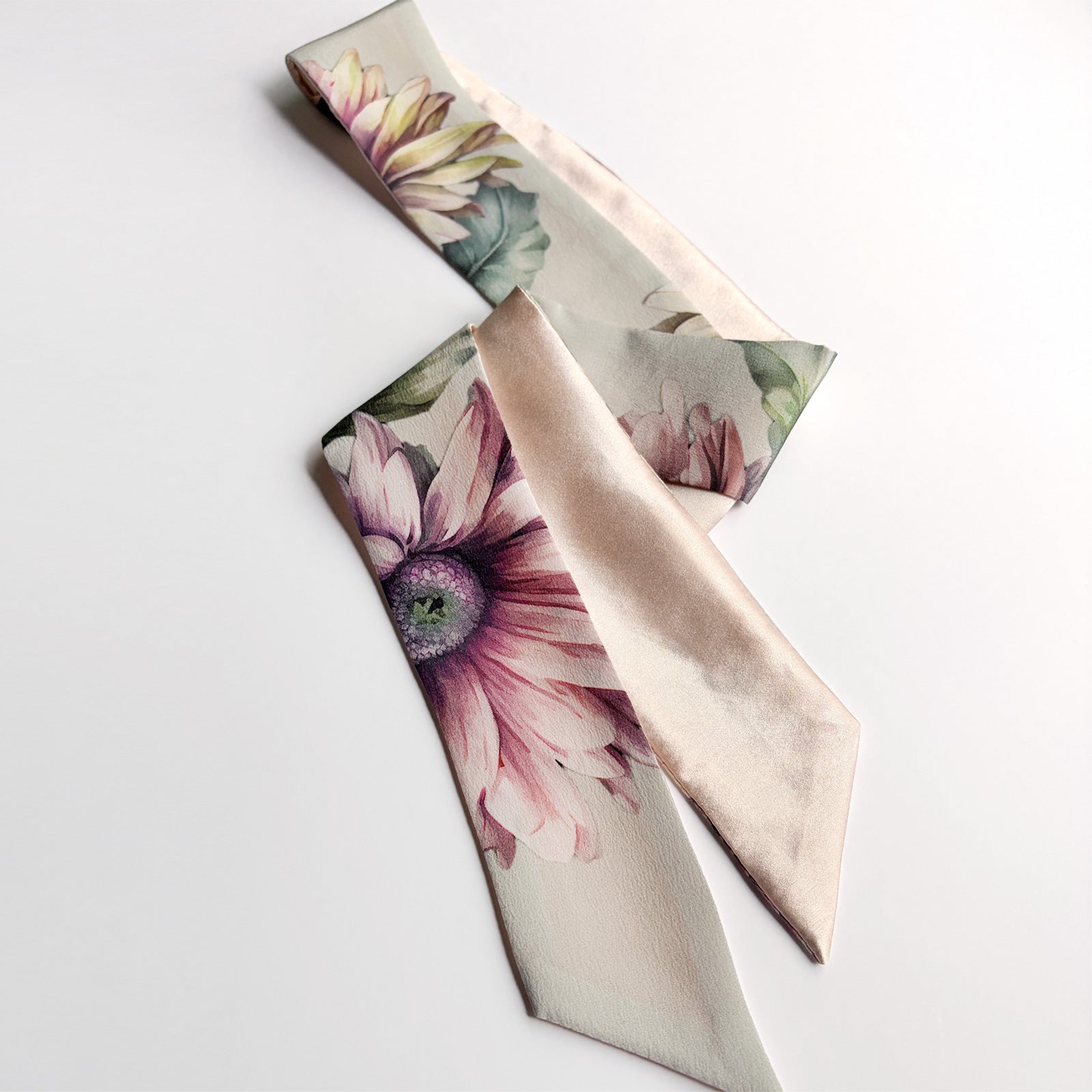Silk Skinny Scarf - Pastel Daisy Greige
