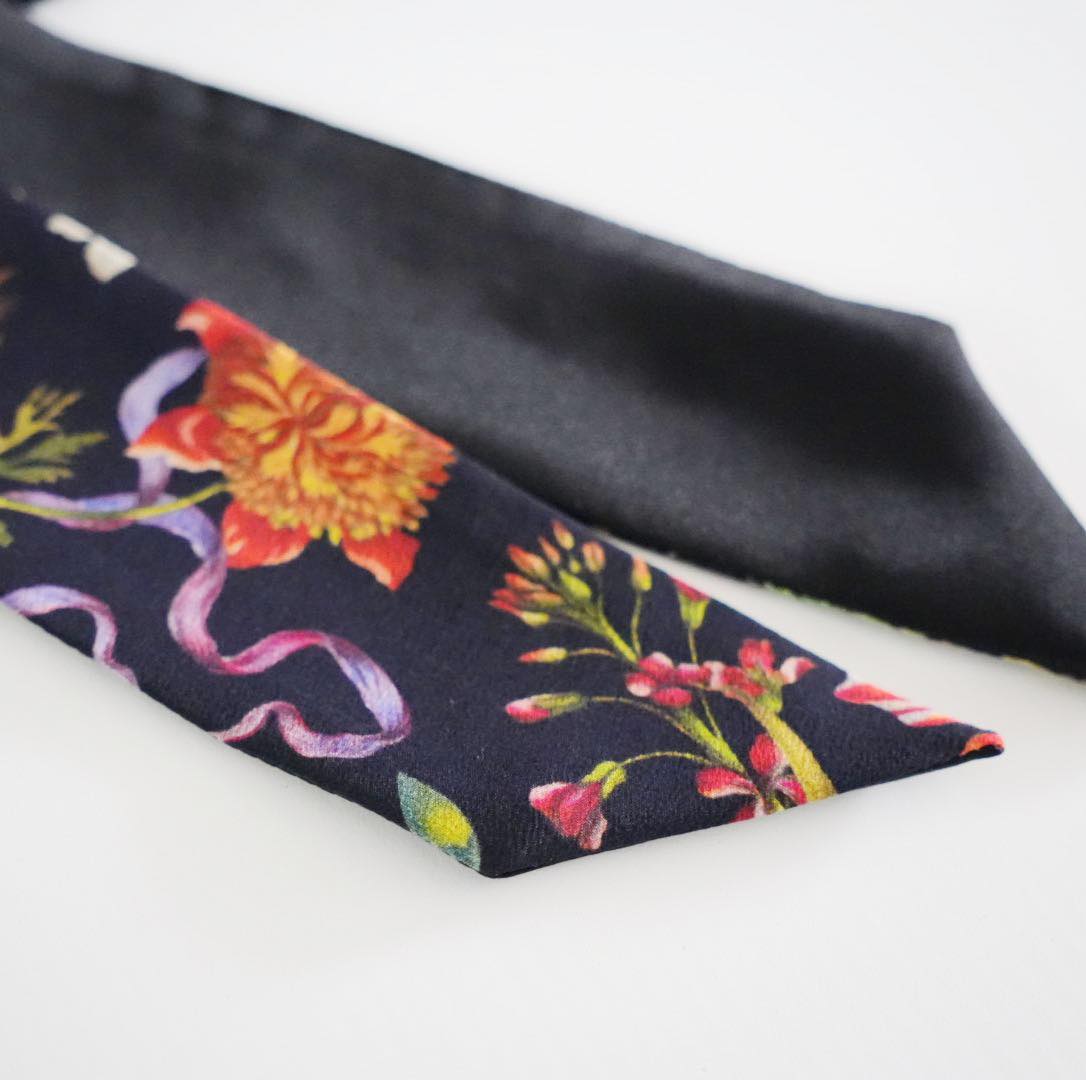 Silk Skinny Scarf -  Bouquet - Nero