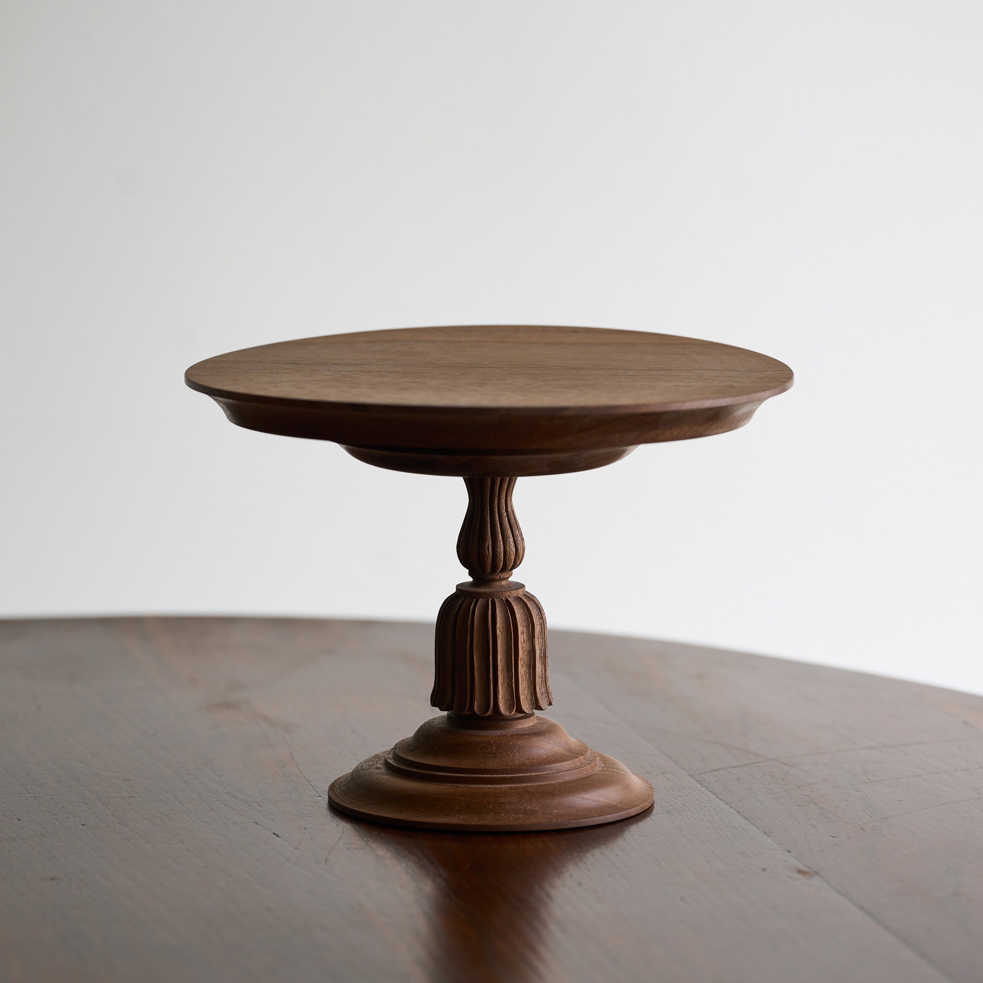 Kuuden Comport Stand - Walnut