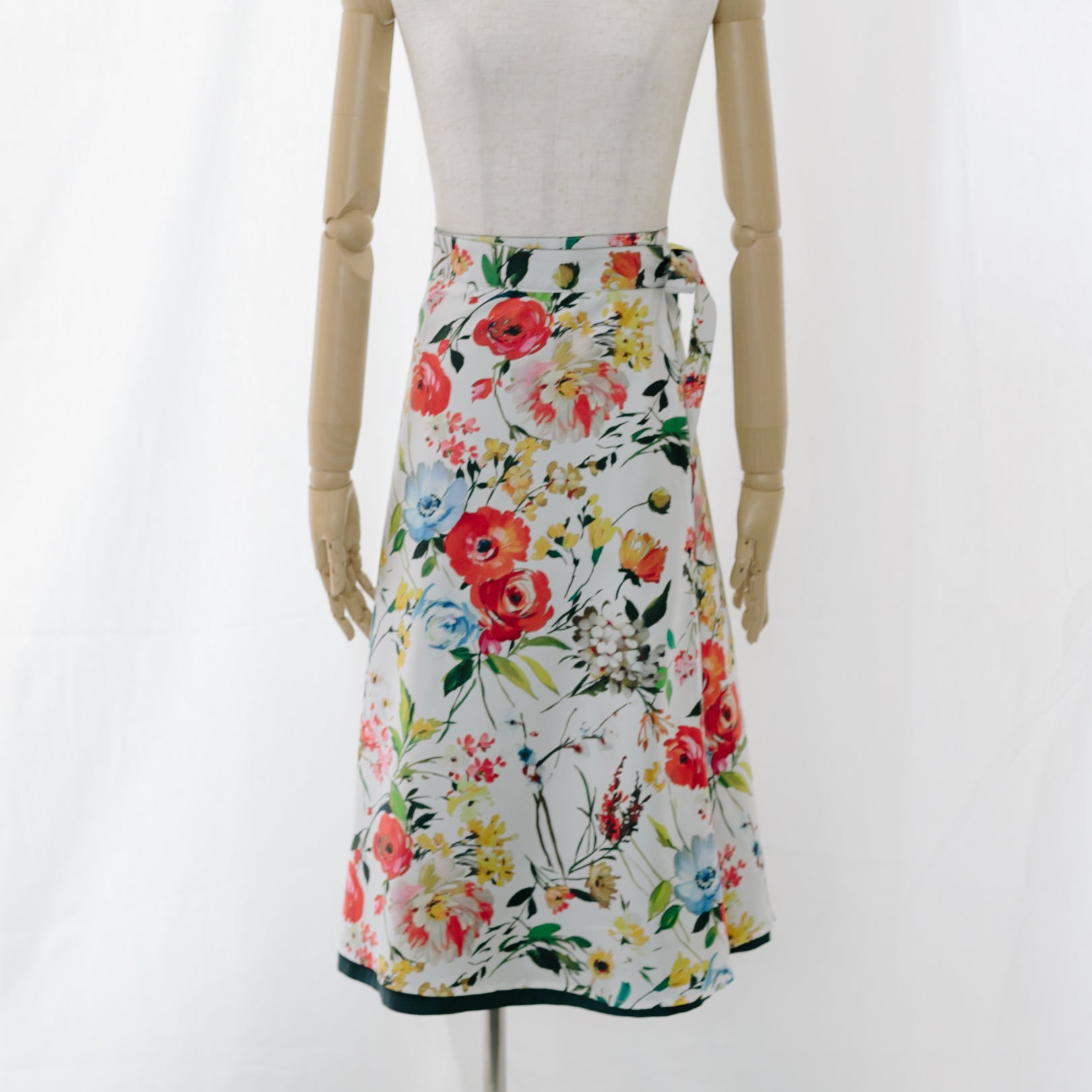Reversible Skirt Flare - Fiori Bianco - Oshima