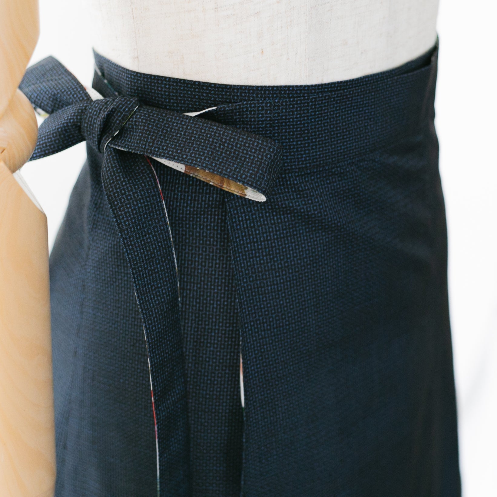 Reversible Skirt Flare - Fiori Bianco - Oshima