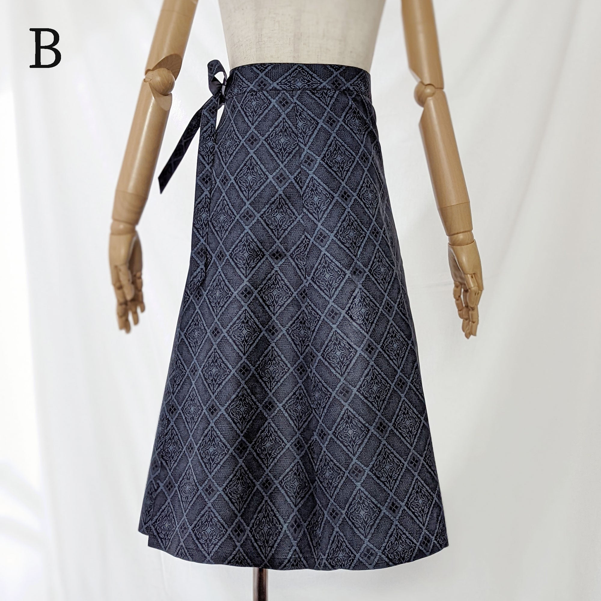 Reversible Skirt Flare - Fiori Mono - Oshima